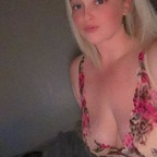 View Kerryann (u221362281) OnlyFans 49 Photos and 32 Videos gallery 

 profile picture